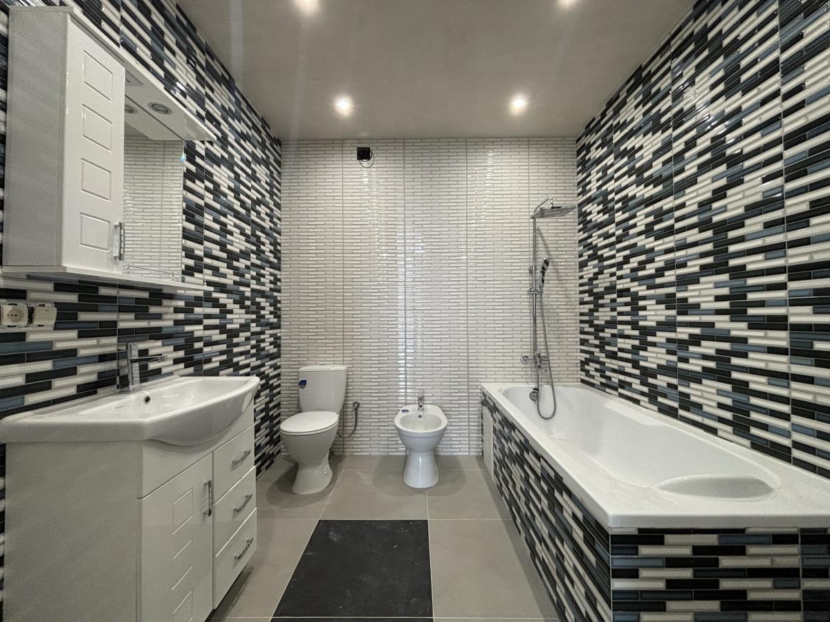 вулиця Олександра Довженка, 39, Івано-Франківськ, Івано-Франківська область, Україна