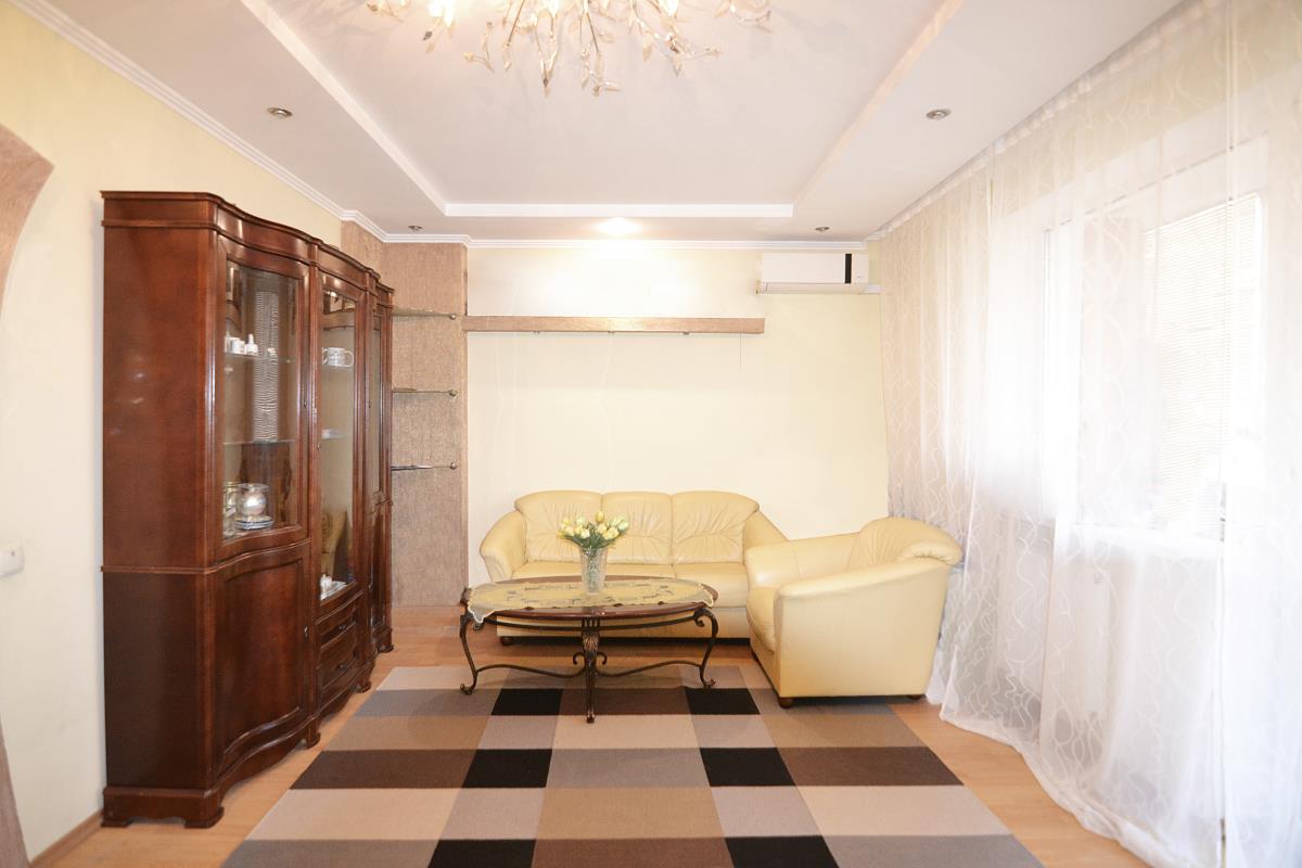 вулиця Пилипа Орлика, 11, Івано-Франківськ, Івано-Франківська область, Україна