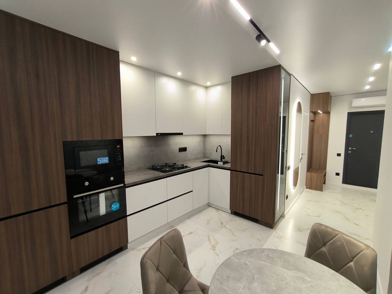 вулиця Крайківського, Івано-Франківськ, Івано-Франківська область, Україна