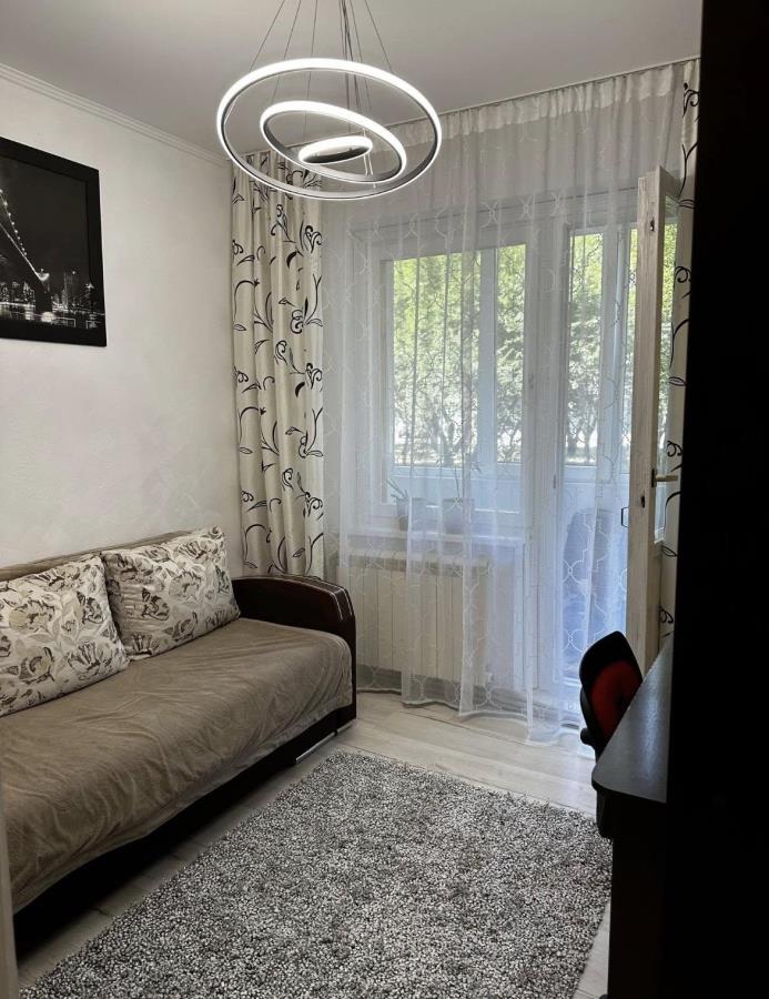 вулиця Івана-Павла ІІ, Івано-Франківськ, Івано-Франківська область, Україна